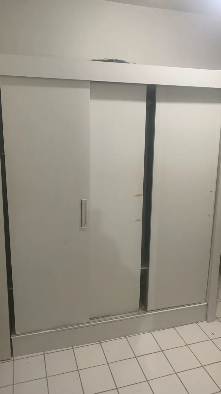 Guarda roupa 