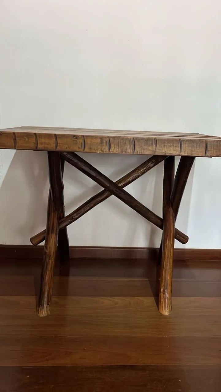 Mesa de madeira 100x70cm