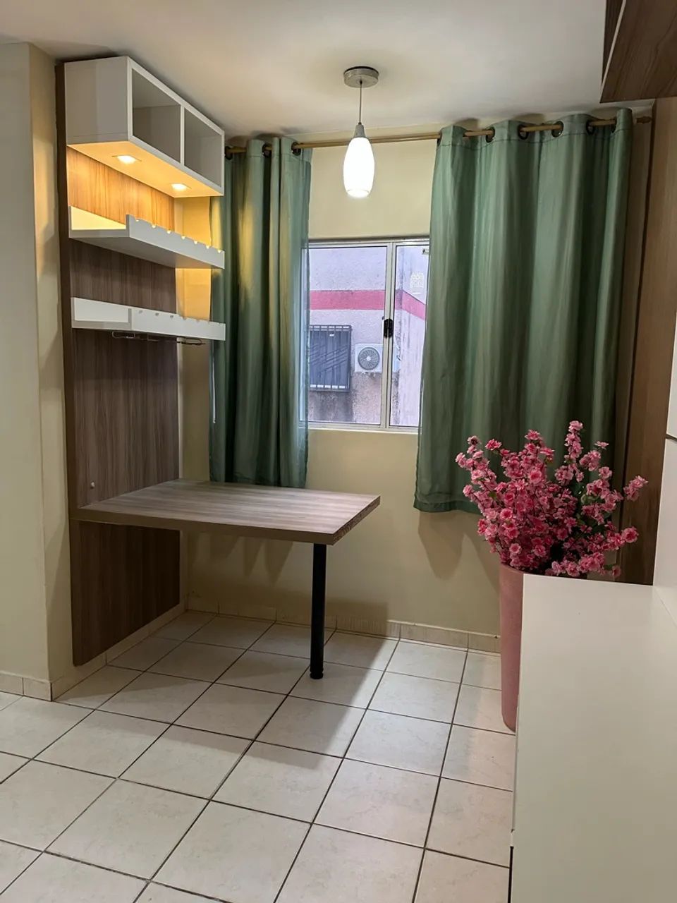Vende-se Apto cidade satélite, vila jardim Semi-Mobiliado