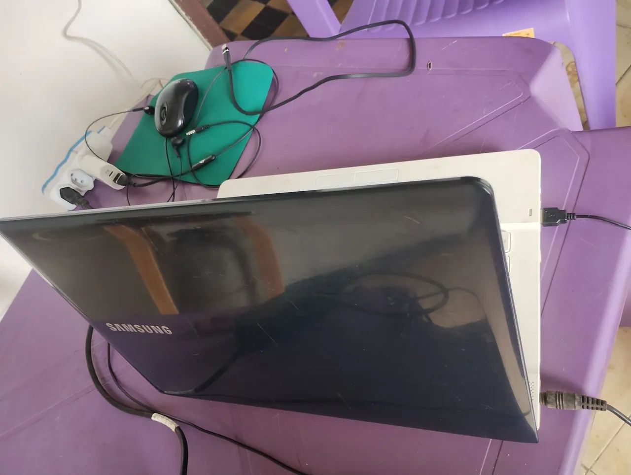 VENDO NOTEBOOK DA SAMSUNG COMPLETO SÓ 450,00 ZAP *80 - Foto 4