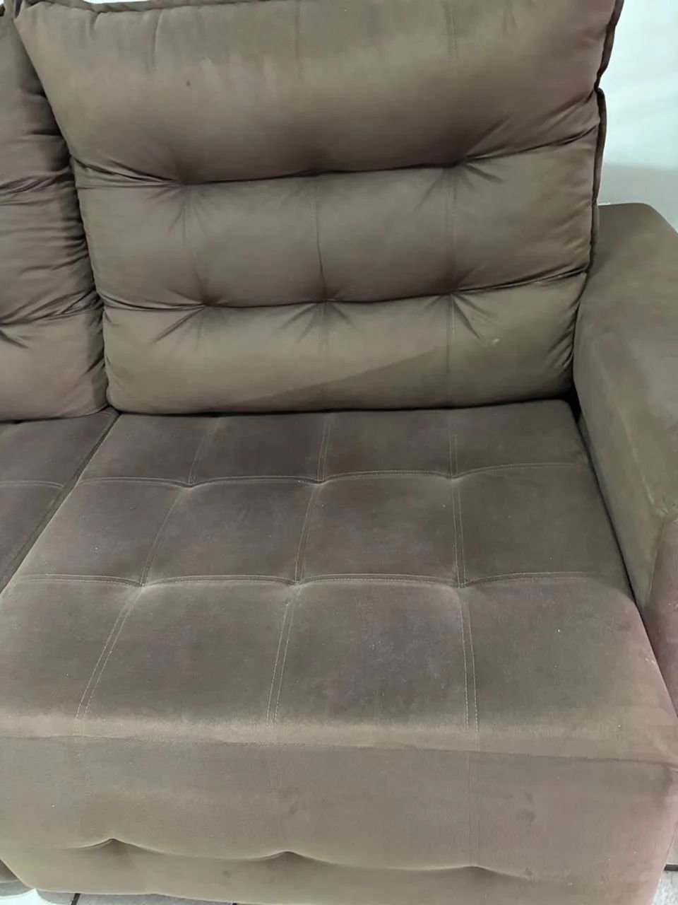 Sofá marrom em estado de novo  - Foto 3