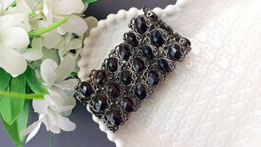 Bracelete com Pedras Pretas - Foto 3
