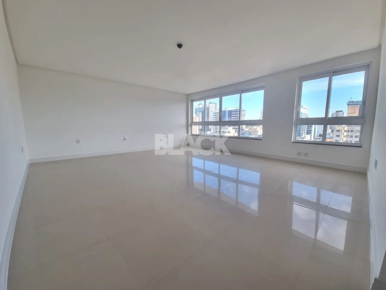 Sala comercial no Centro Torres RS - Foto 3