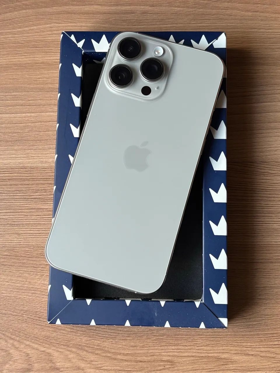 iPhone 16 Pro Max 256GB - 100% Bateria | Garantia Apple