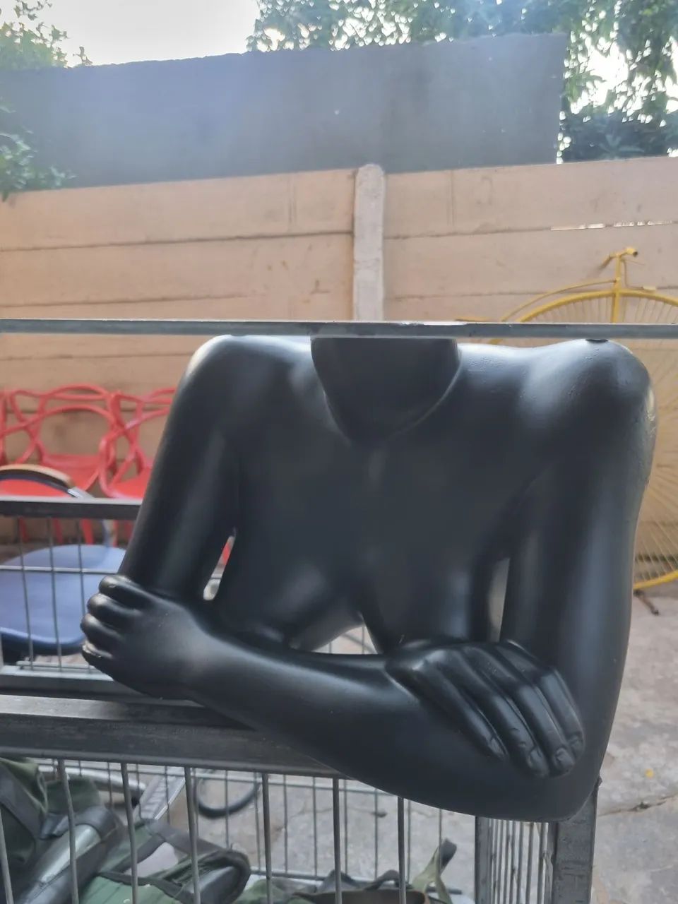Mesa de centro modelo corpo feminino  - Foto 2