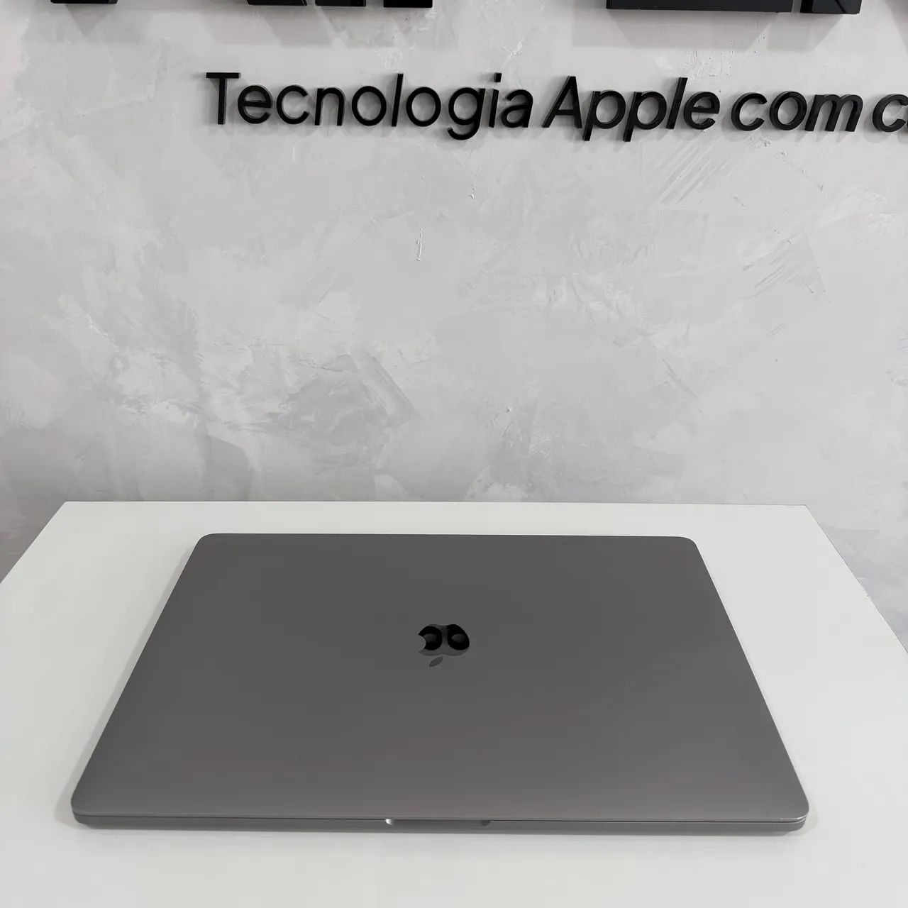 MACBOOK PRO I9, 32GB, 1 TB, TOUCH BAR, TOUCH ID, 16 POLEGADAS