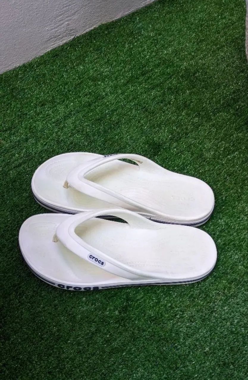 Chinelo Crocs Croband Flip - Foto 2