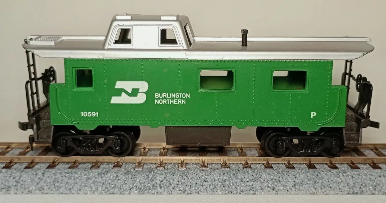 Vagão Caboose HO BN importado  - Foto 2