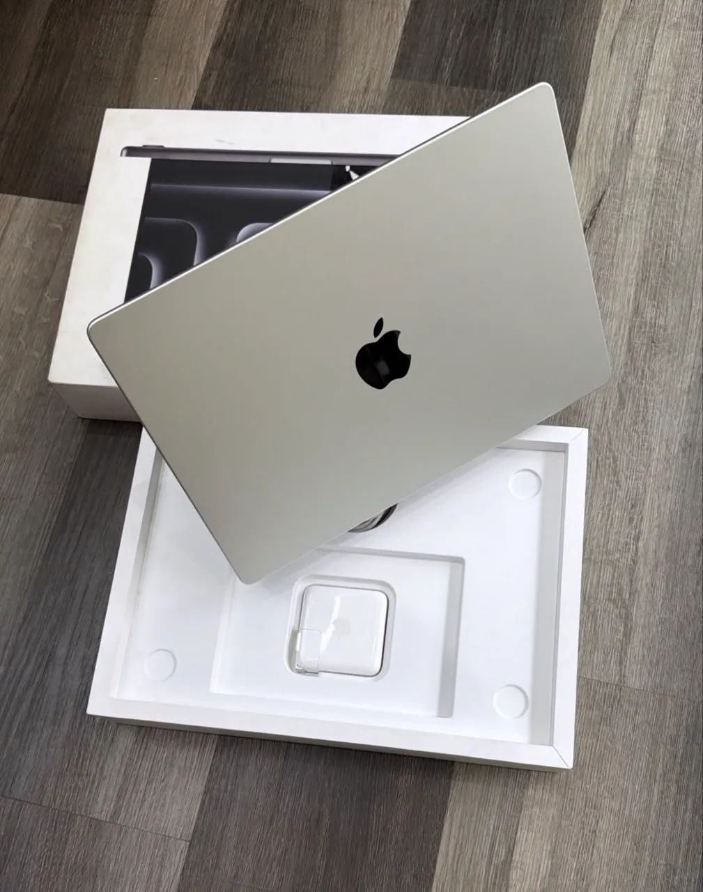 MacBook Pro M4 14.2 16GB - 512GB SSD - Foto 2