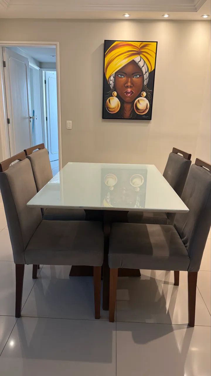 Conjunto Mesa + 4 cadeiras (Madeira Maciça) 