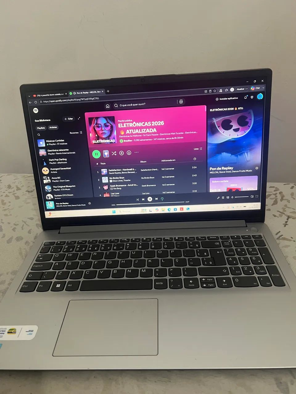 Vende-se notebook Lenovo IdealPad 8GB RAM + 256GB SSD - Foto 3