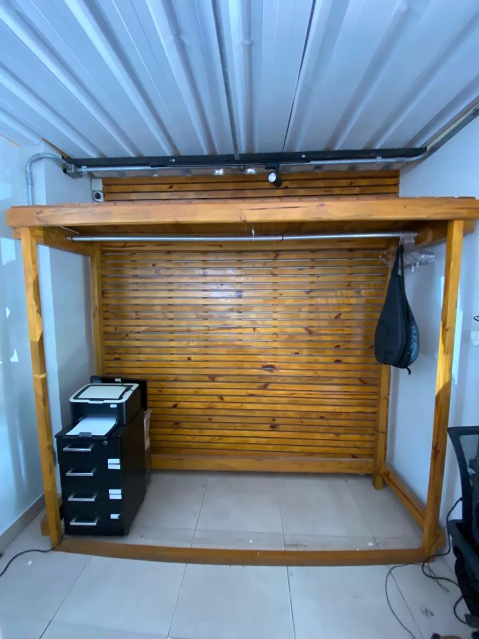 Vendo Balcão e Arara para loja  - Foto 2