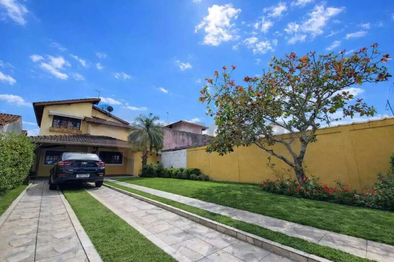 Sobrado Residencial / Martim de Sá