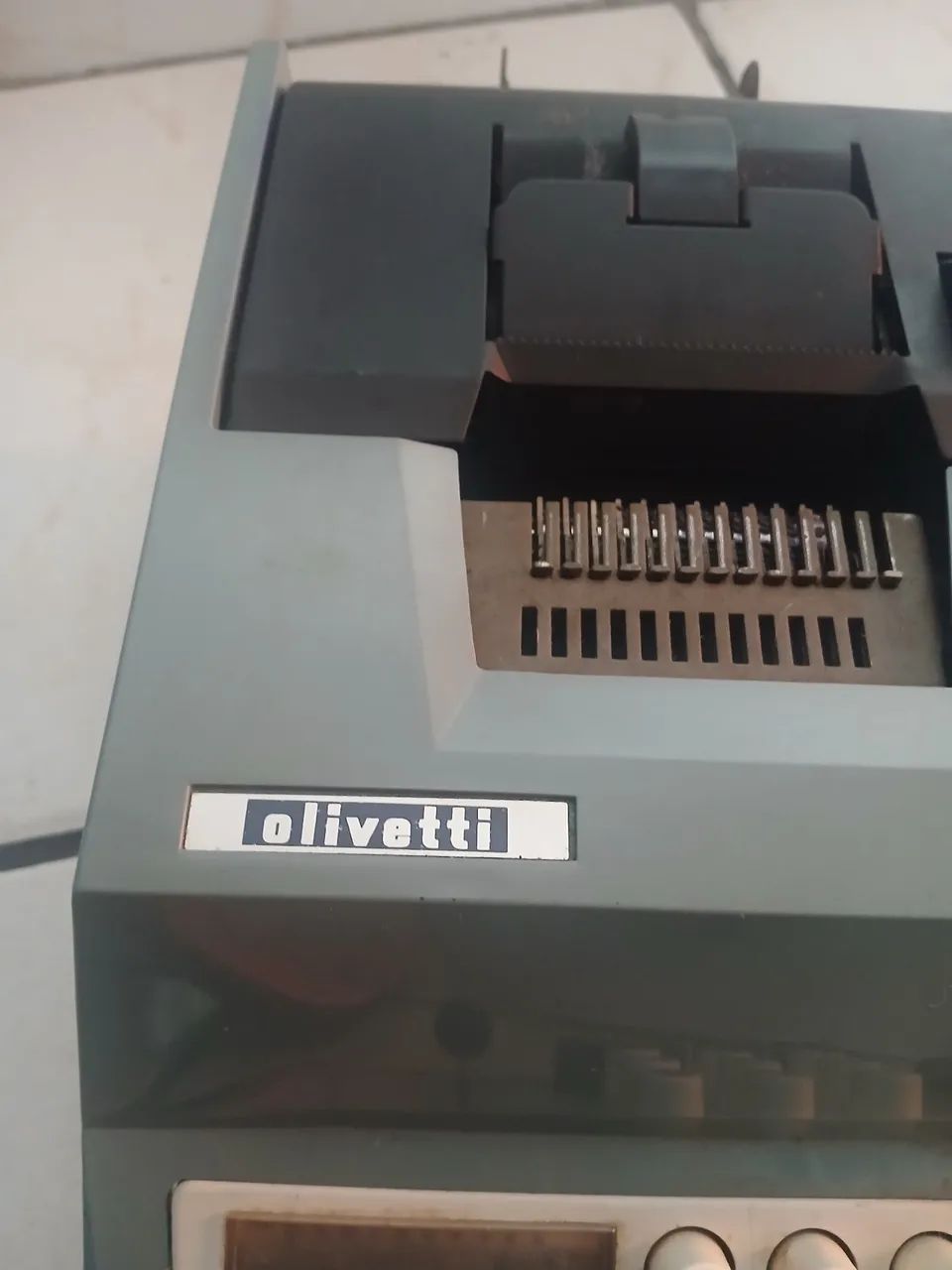Maquina de somar Olivetti Suma Prima (antiga) - Foto 3