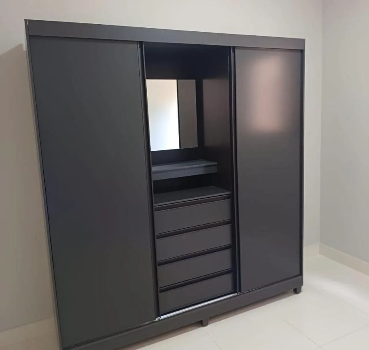 VENDO ESSE GUARDA-ROUPA CASAL