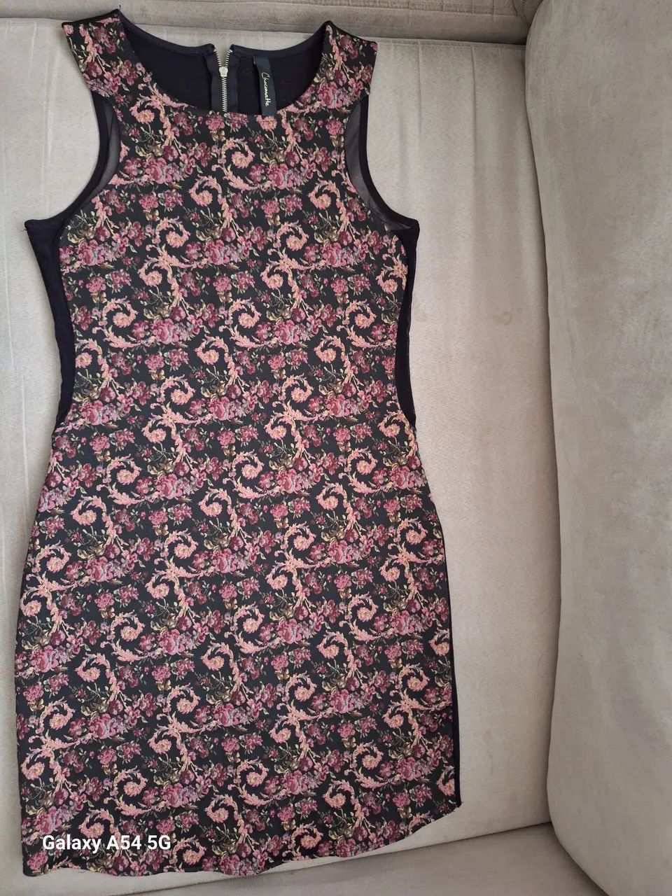 Vestido pteto/floral - Foto 2