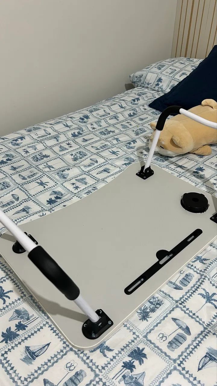 Mesa portátil dobrável para notebook com porta-copos - Foto 4