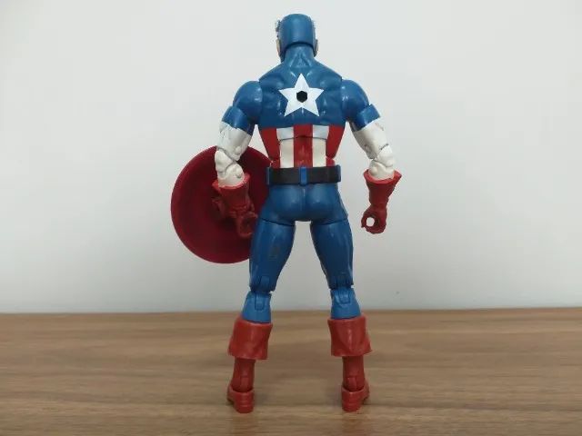 Boneco Capitão América Lobisomem Marvel Legends  - Foto 2