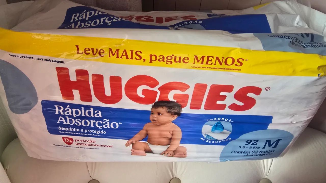 FRALDA HUGGIES TAMANHO M DIVERSAS - ACEITO TROCA - Foto 5