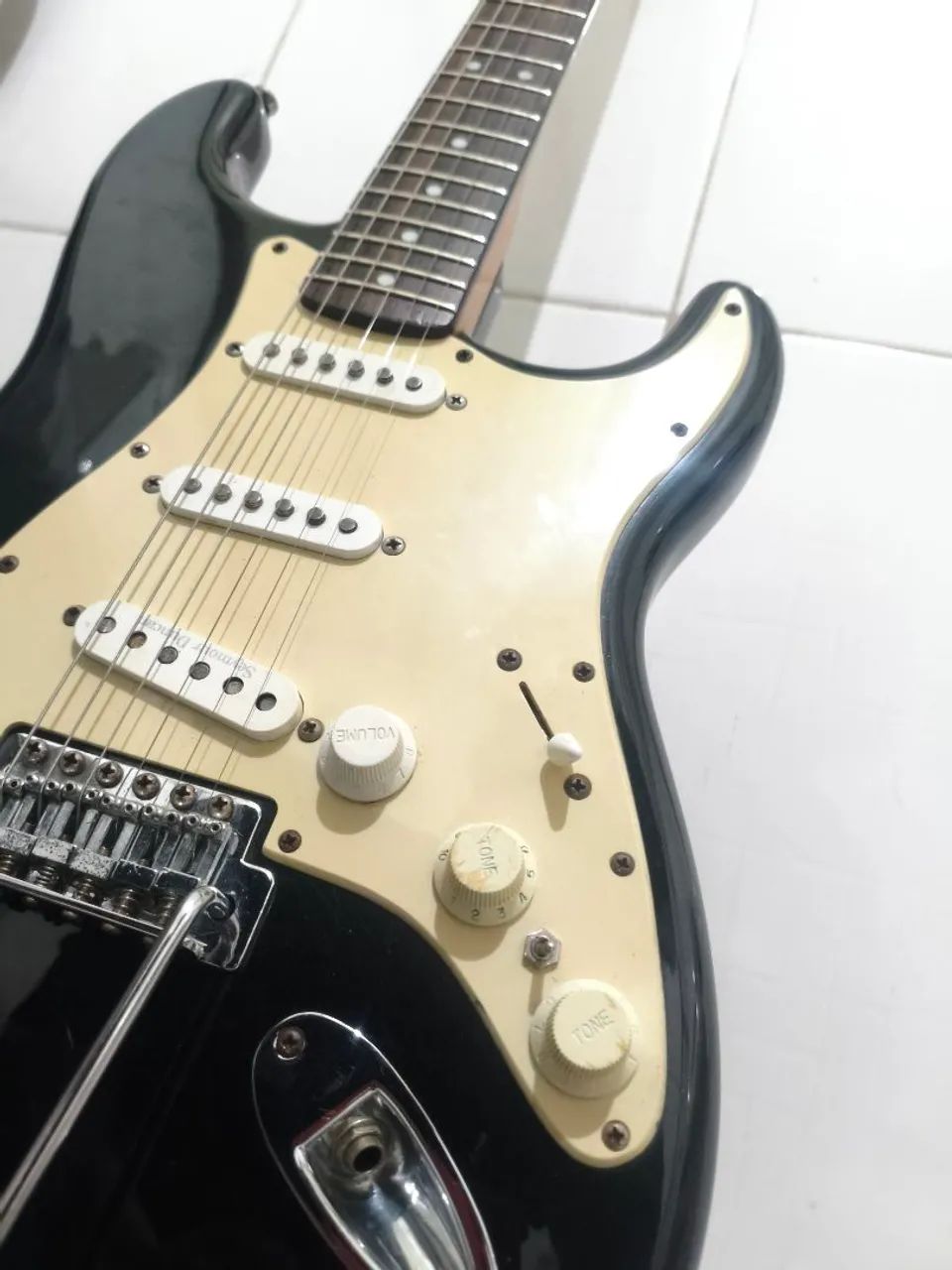 Guitarra fender squier affinity custom  - Foto 2
