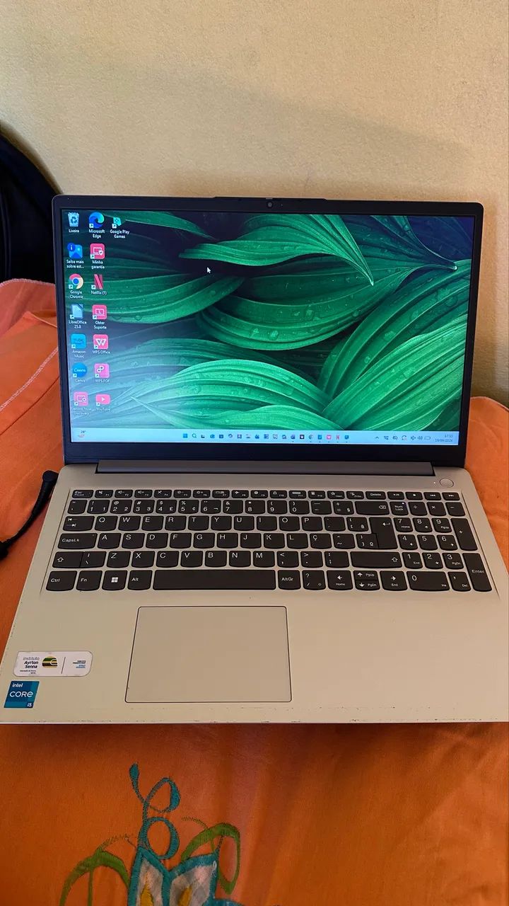 Vendo notebook Lenovo 