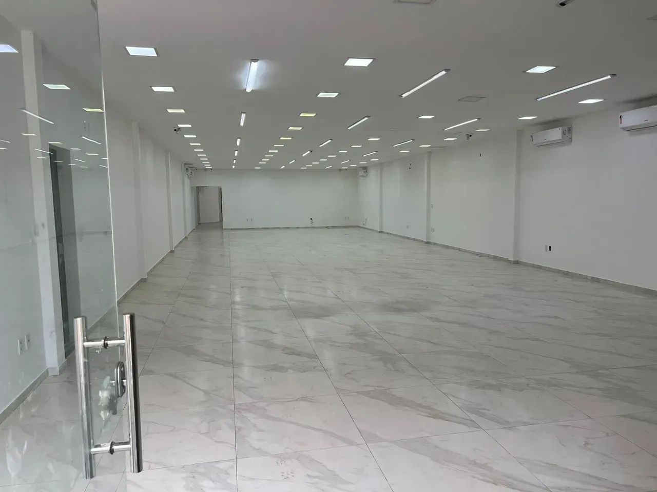 PRÉDIO COMERCIAL PRÓXIMO PÁTIO NORTE ESTRADA DE RIBAMAR - Foto 2