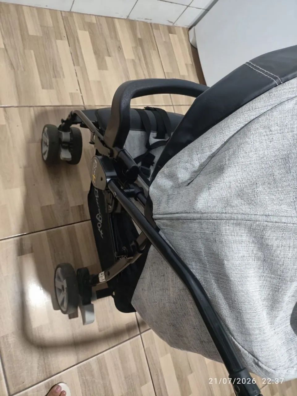 Carrinho de bebê R$ 270,00 - Foto 3
