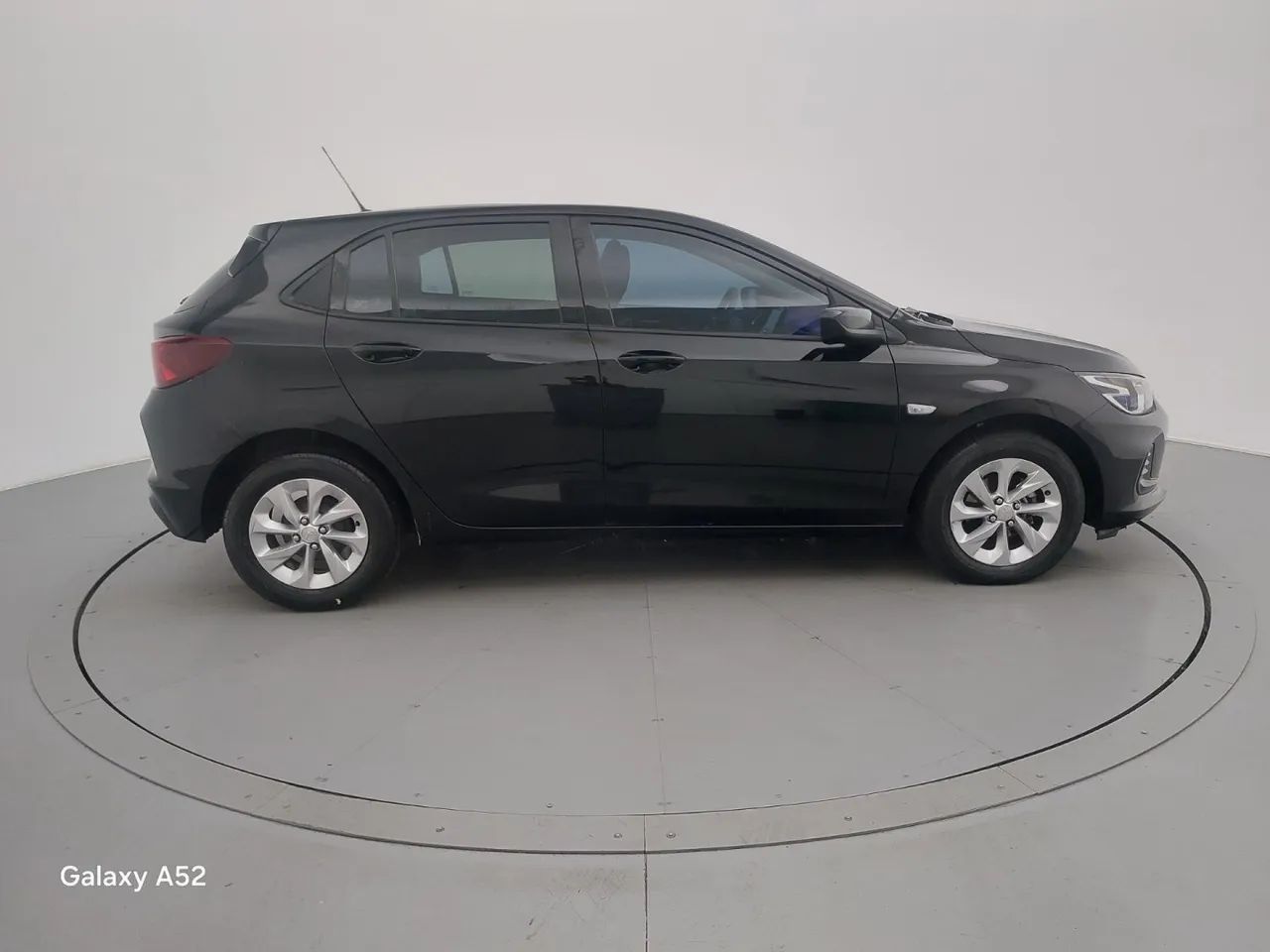 Chevrolet Onix Hatch 1.0 12V Flex Mec. 4P, foto 6 de 18