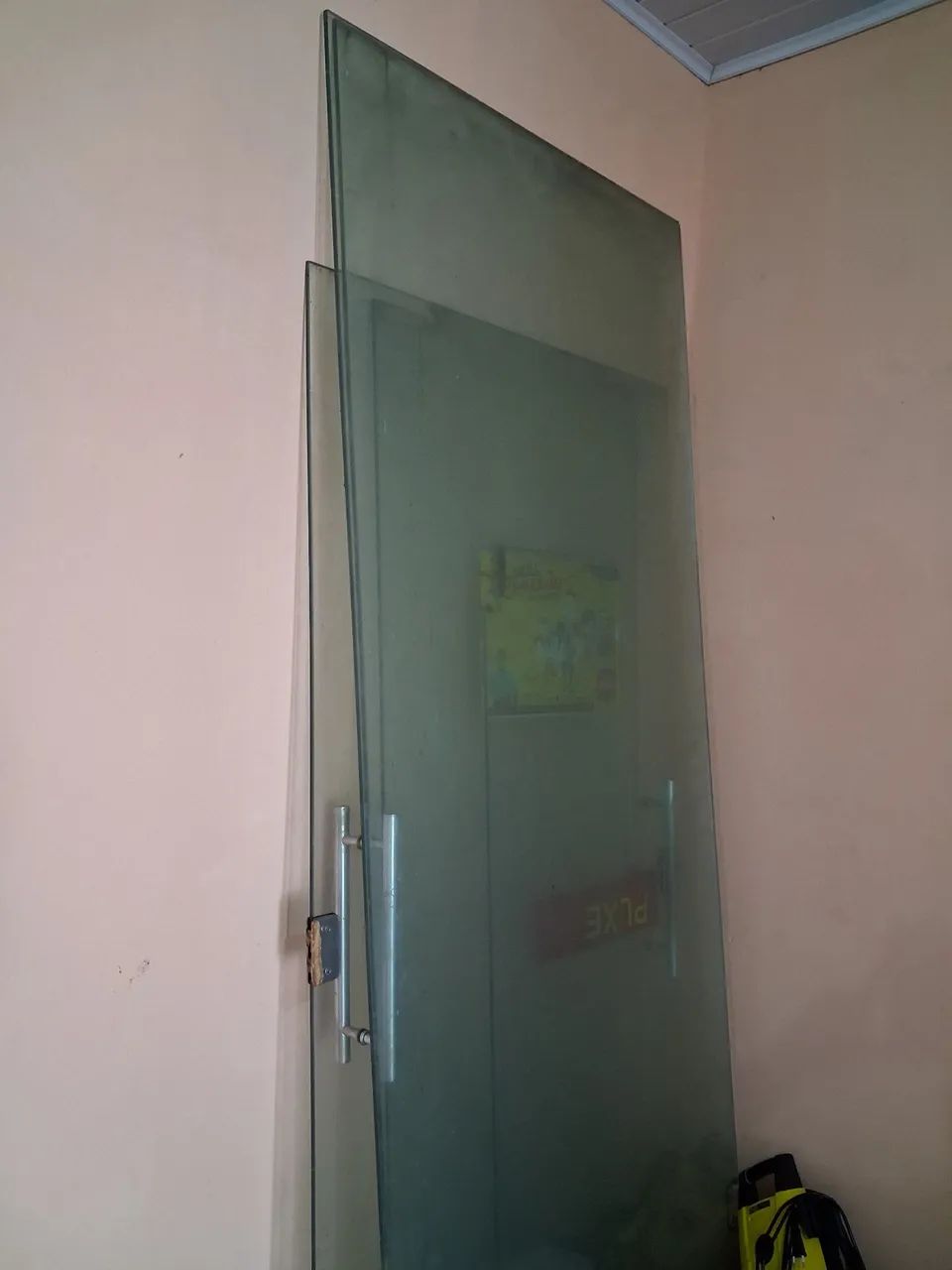 Porta de vidro e estrutura  - Foto 2