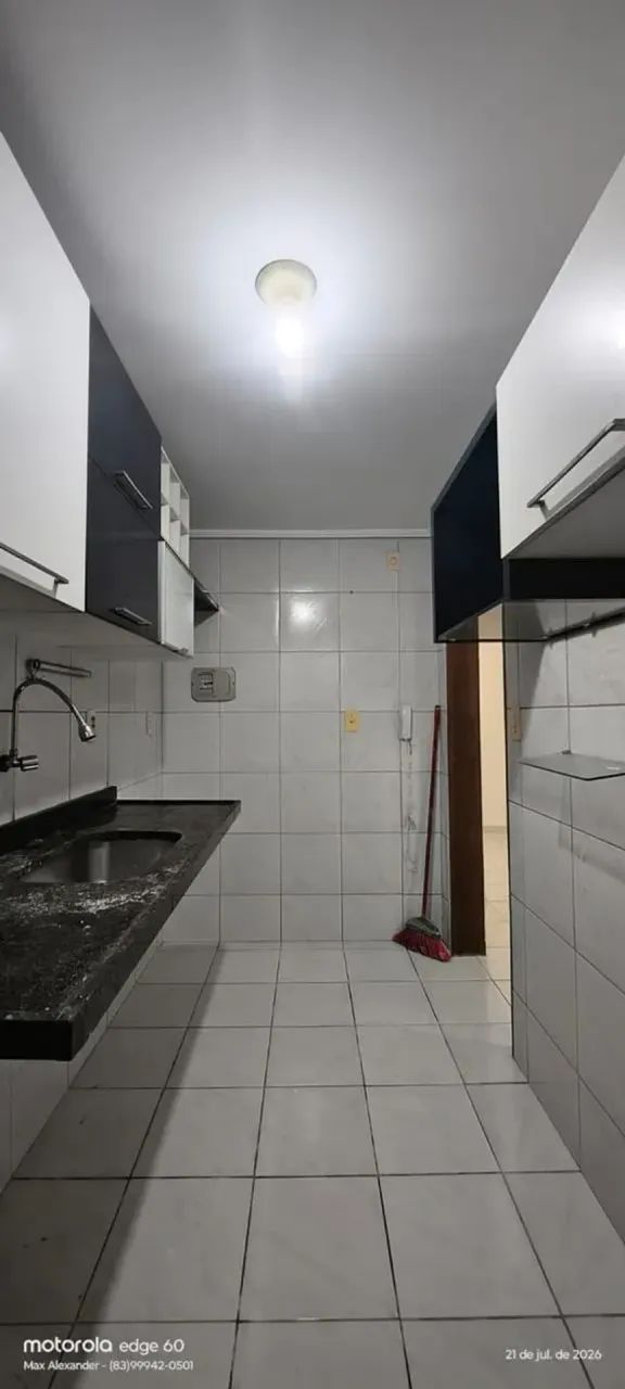 ALUGO APARTAMENTO COM 3 QUARTO SENDO UMA SUITE - Foto 2