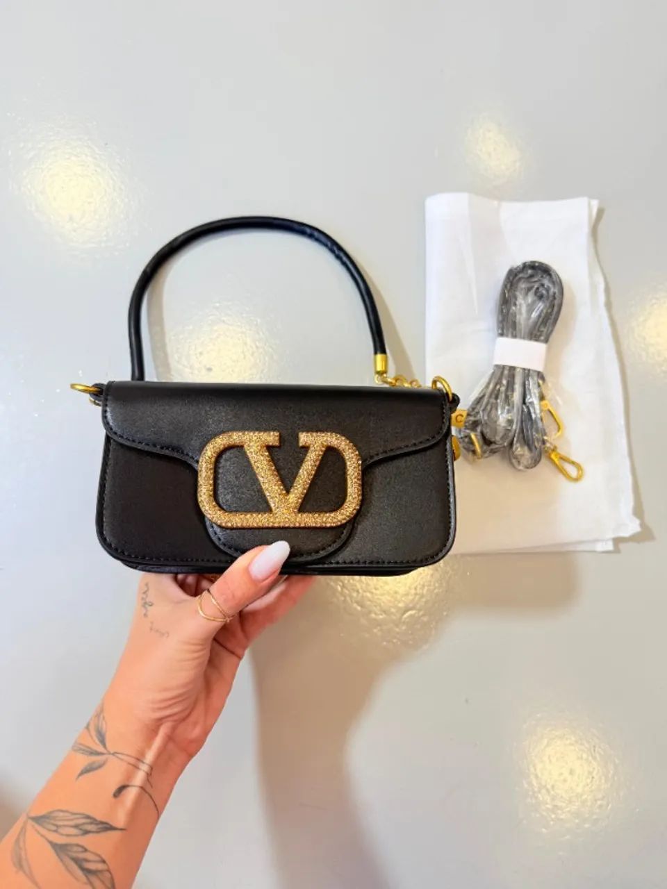 Bolsa cloutch Valentino Garavani Preto 