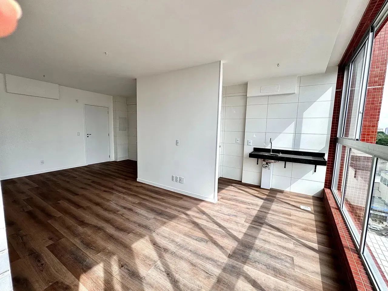 Evidence apto à venda dispõe 48m², 01 suíte, 01 vaga de garagem, nascente total, no bairro - Foto 6