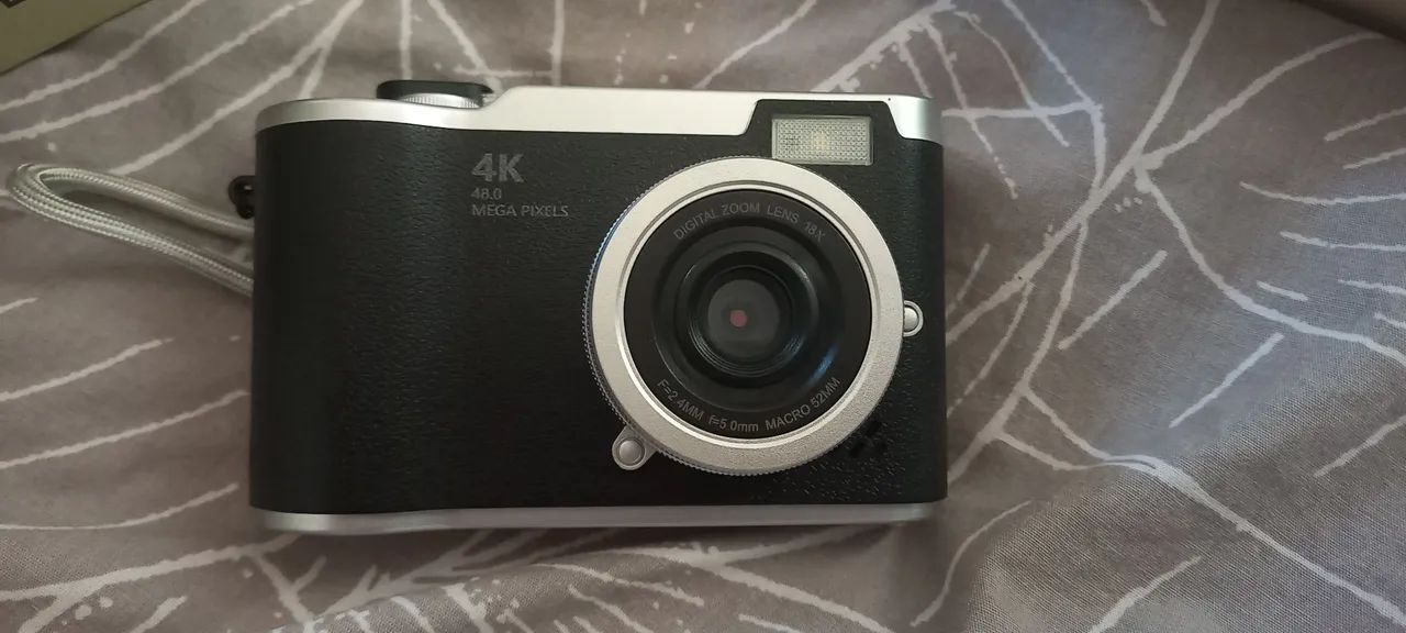  Câmera Digital 4K HWN com Tela Articulada - Foto 2