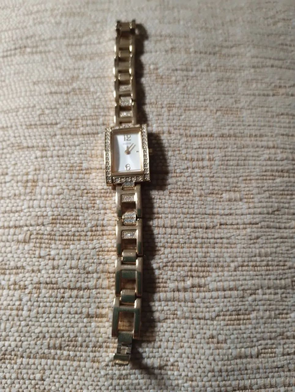 Um relógio Guess novo  - Foto 5