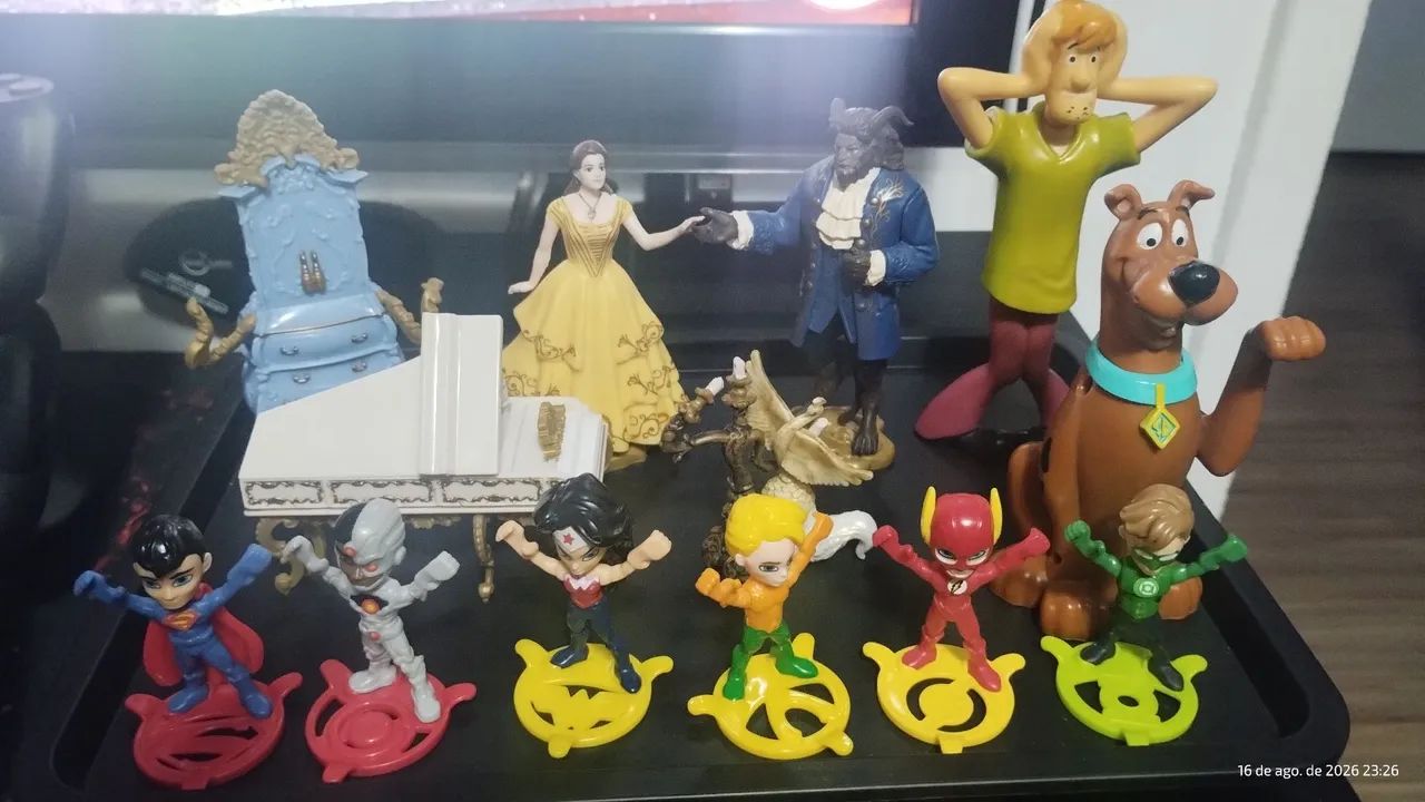 Lote de actions figures  - Foto 2