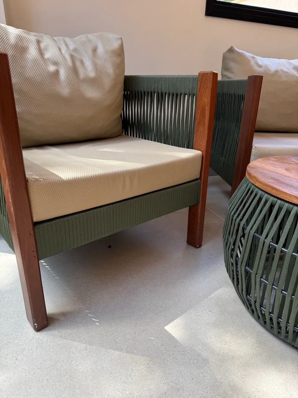 Vendo conjunto mesa e 2 cadeiras corda náutica para ambiente externo - Foto 4