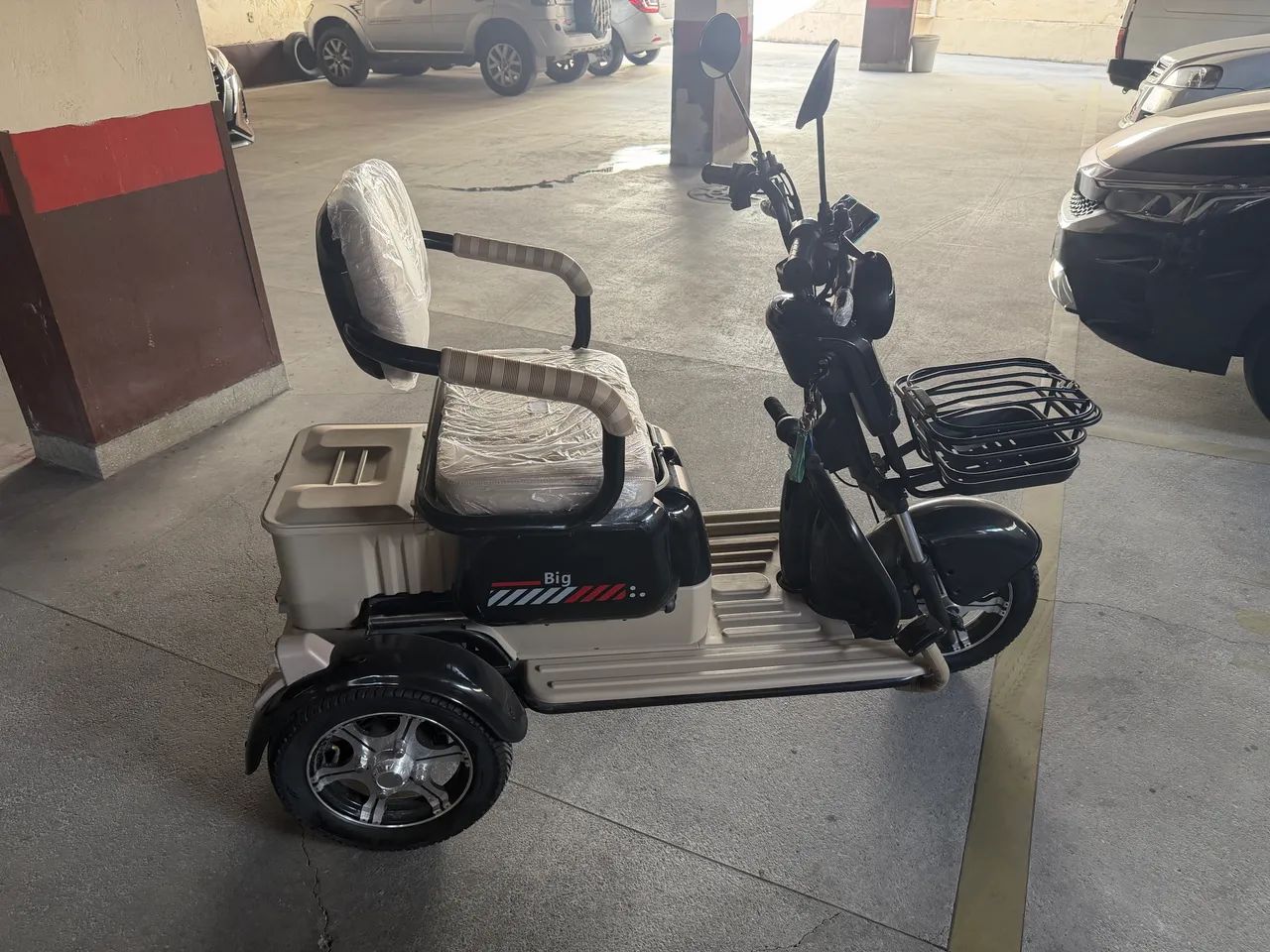 Venda de triciclo elétrico 