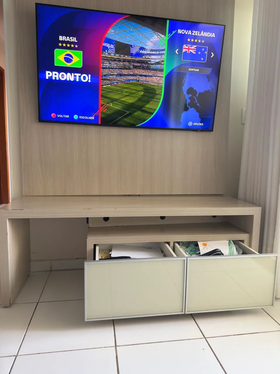Rack MDF com gavetas em vidro - Foto 3
