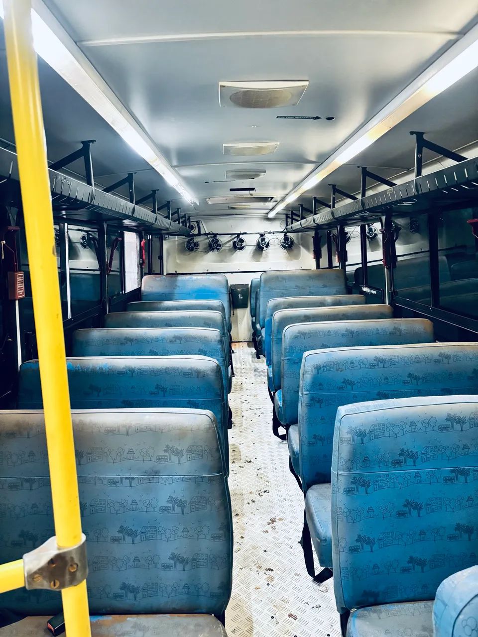 Ônibus escolar  - Foto 3