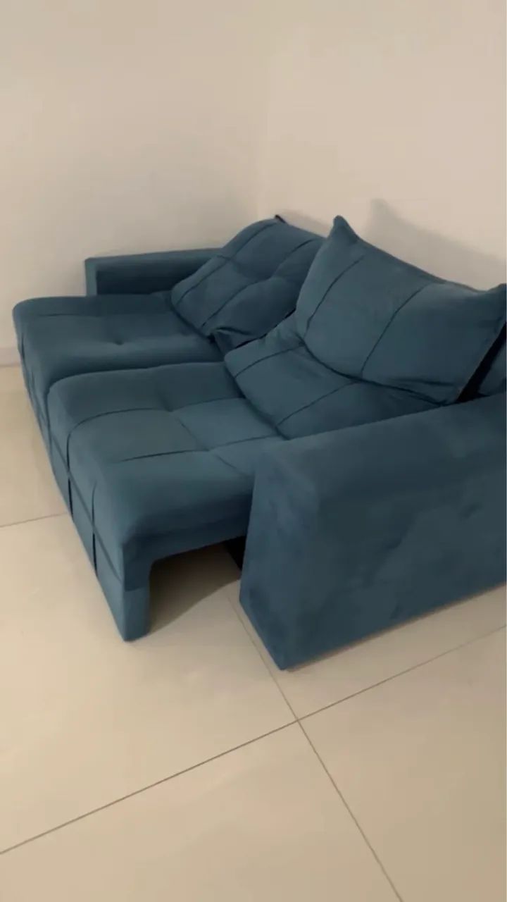 Sofá retrátil 2 lugares semi novo