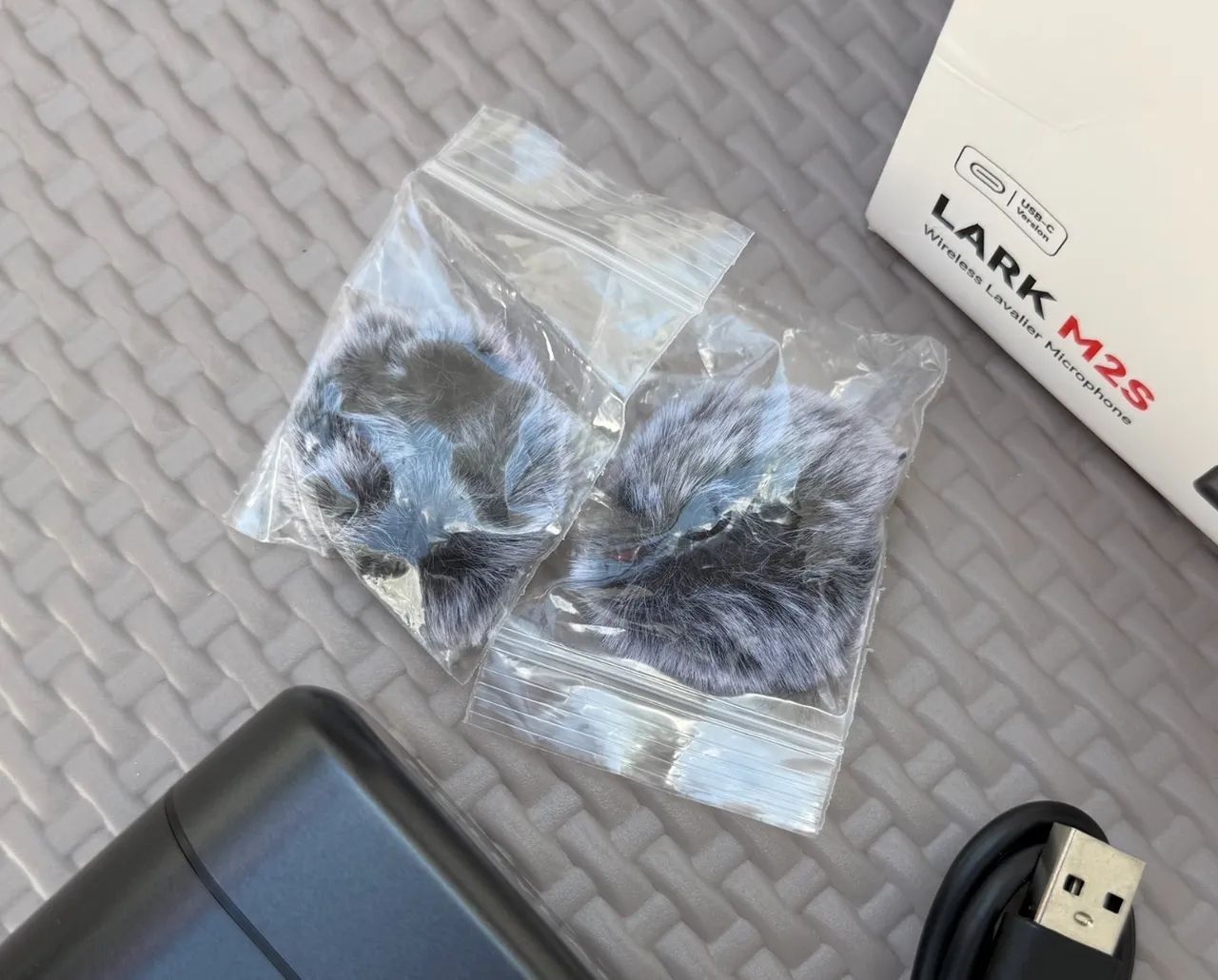 MICROFONE HOLLYLAND LARK M2S Wireless Lavalier Microphone - Foto 4