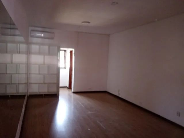 Sala Comercial Piratininga.
