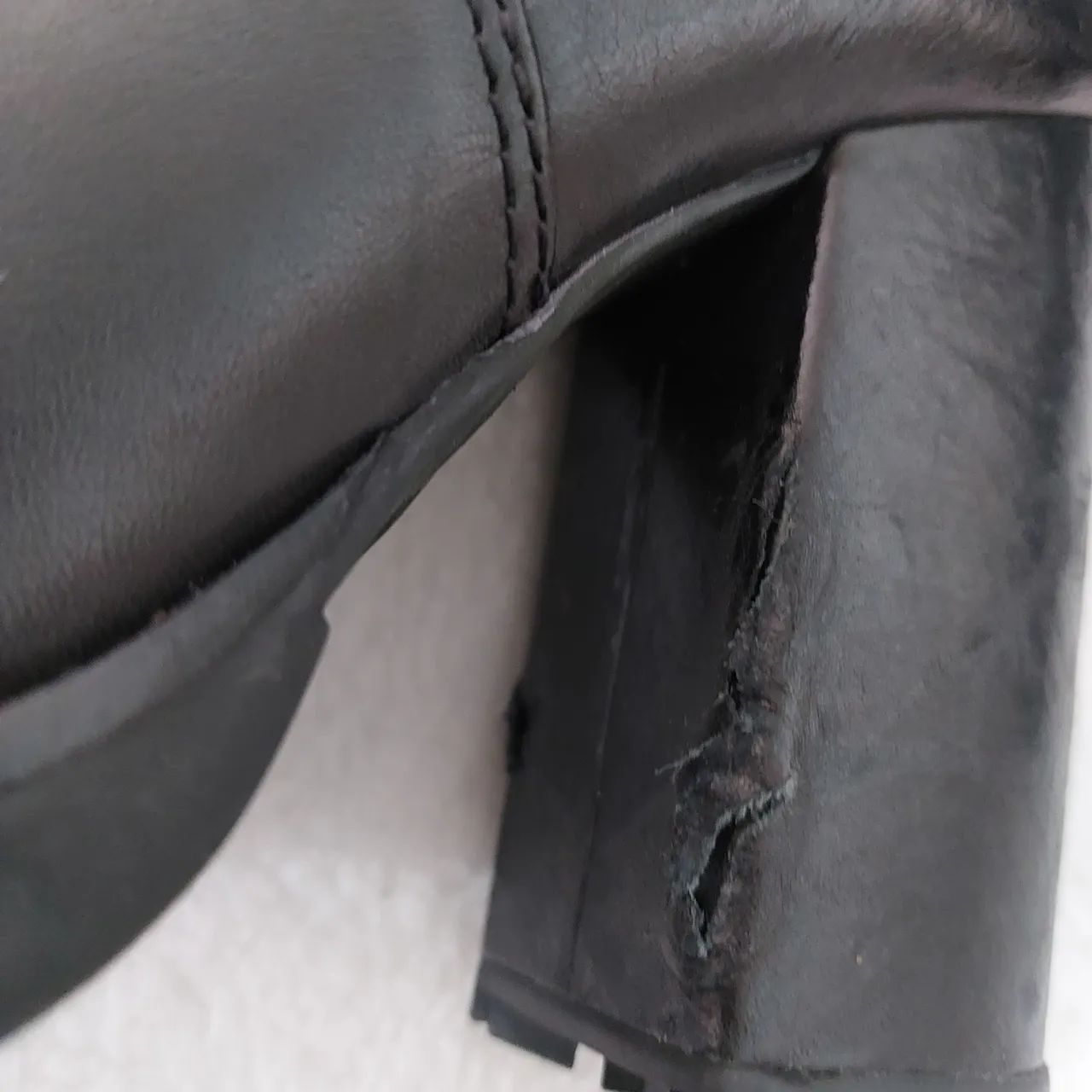 Bota Schutz preta 35  - Foto 5