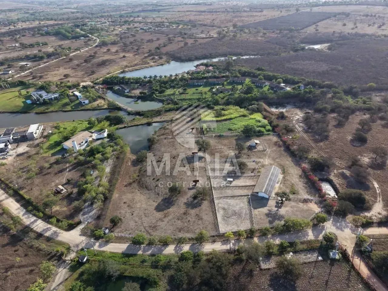 Rancho com área de 2.3 hectares à venda em Gravatá/PE!