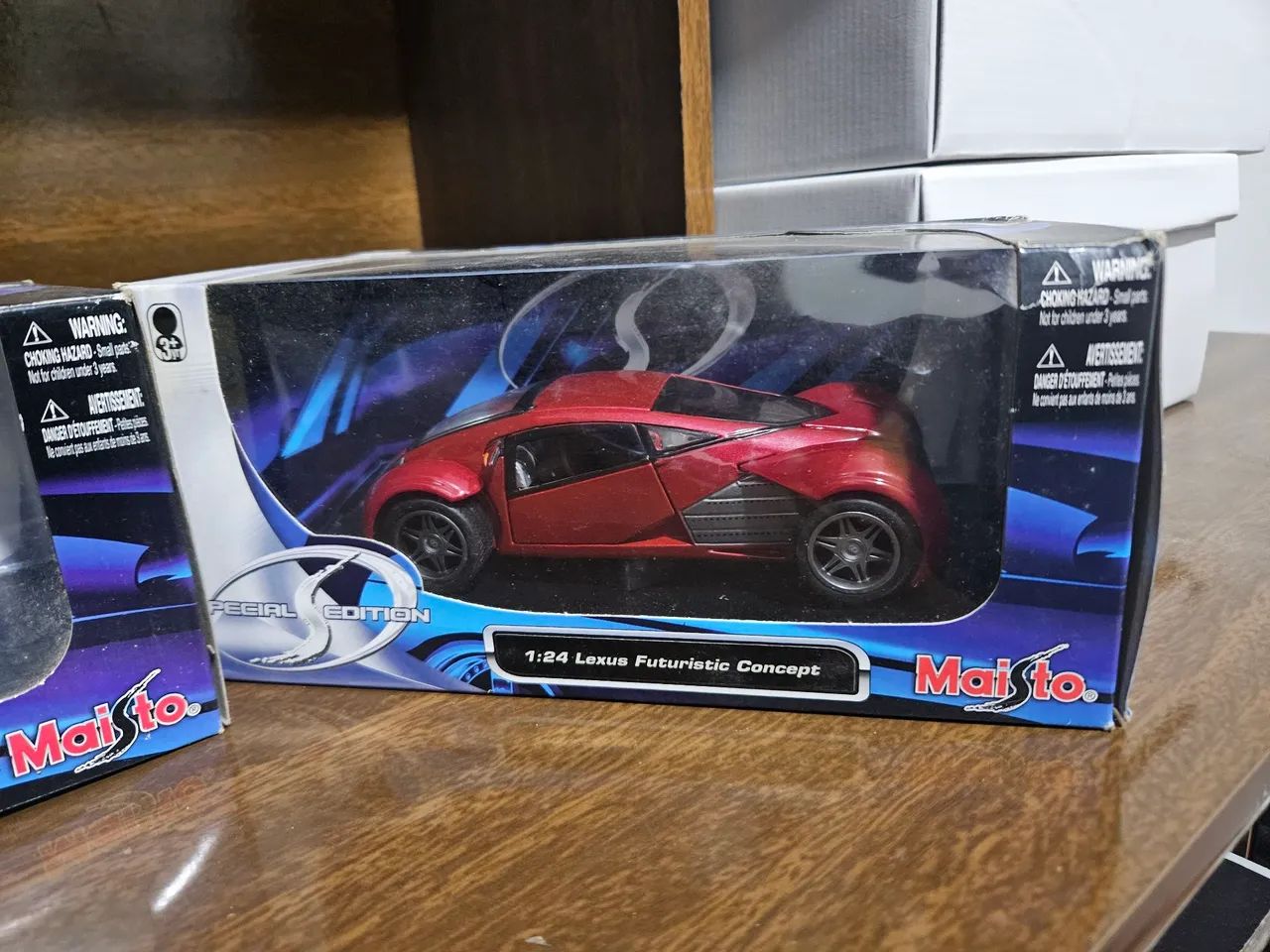Miniaturas Maisto 1:24 Na Caixa - Ford, Pontiac E Lexus - Foto 2