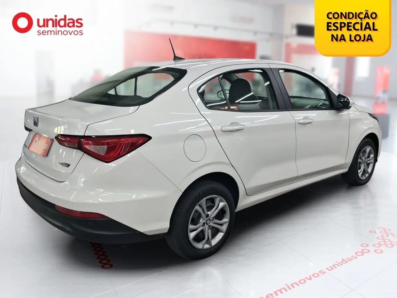 Fiat Cronos DRIVE 1.3 8V Flex Aut., foto 5 de 13