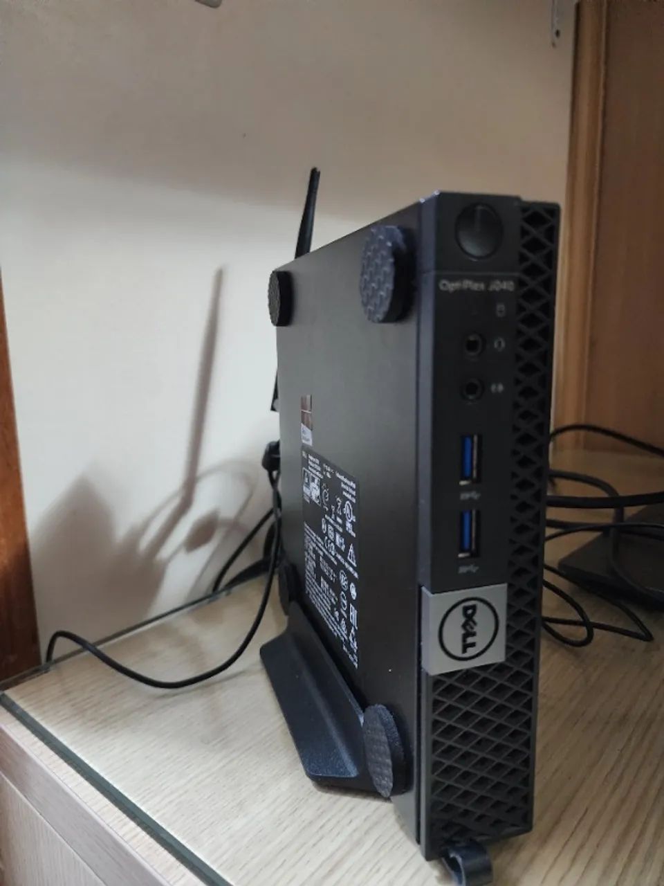  CPU Dell, optiplex 3040 i5 medida 18x 20 cm