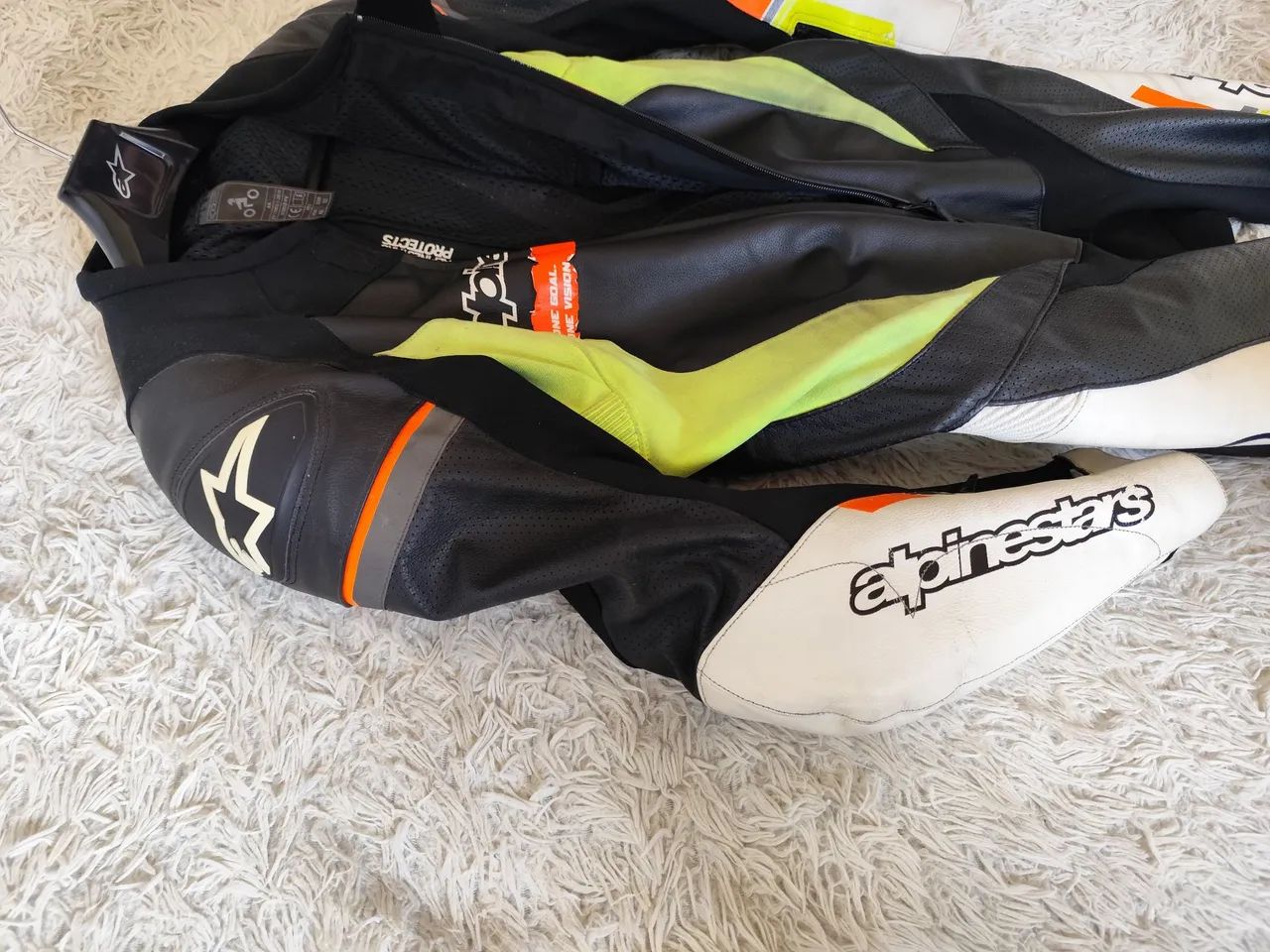 MACACÃO ALPINESTARS 52 EUR PEÇA ÚNICA  - Foto 4