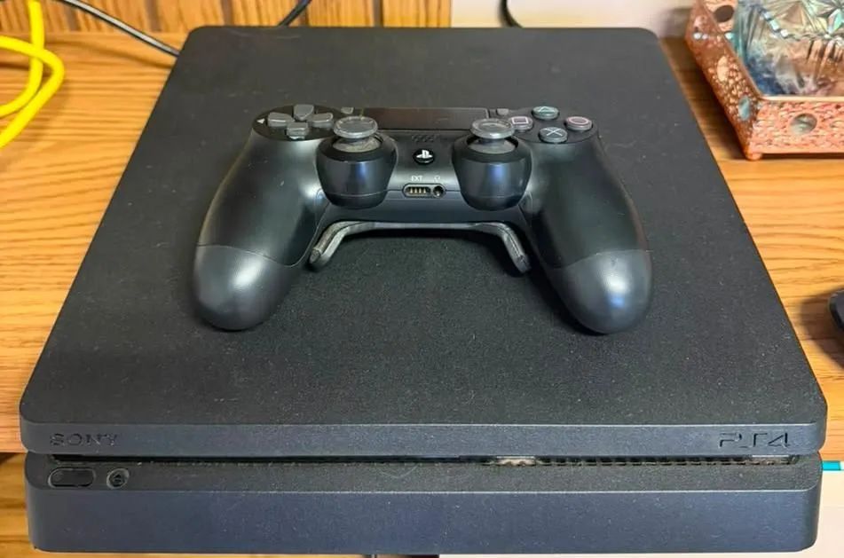 Playstation 4 - 1TB