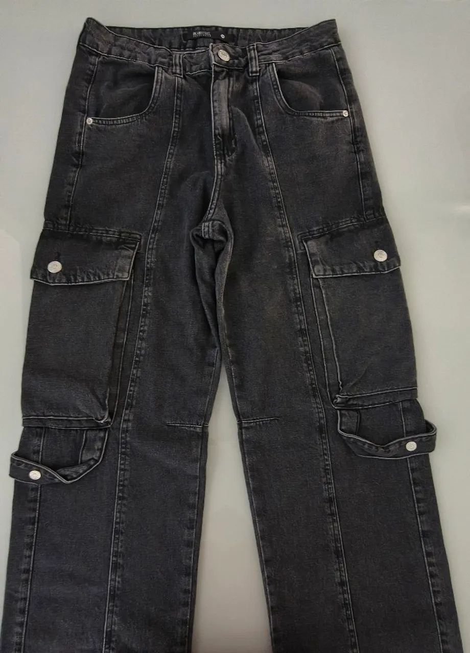 Calça jeans cargo da Renner,Tam 38. Usada apenas 1 vez. 